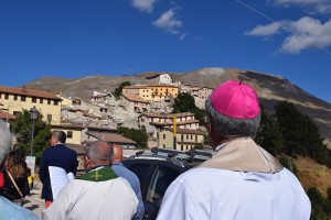 Assunta 2017_processione a Castelluccio di Norcia